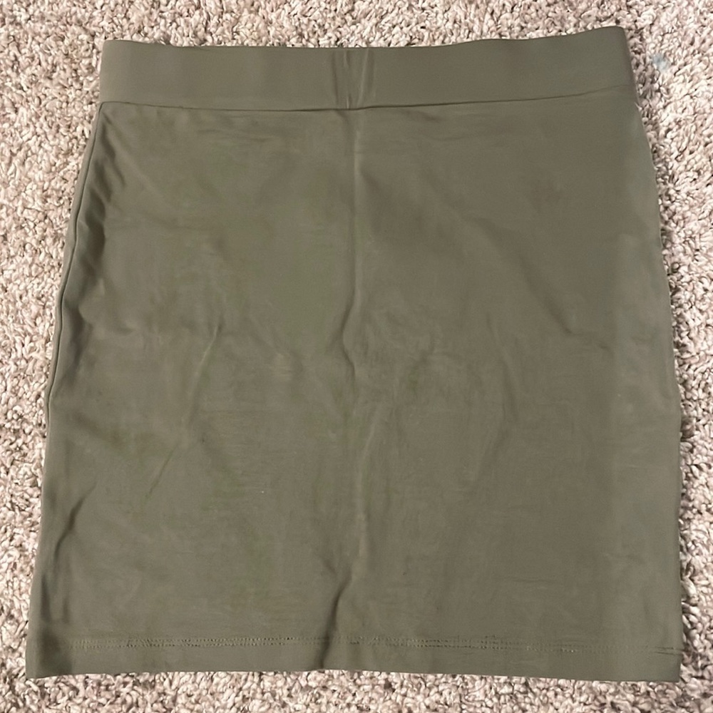 Forever 21 olive green skirt